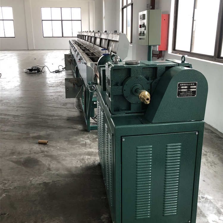 硅膠擠出機IMG_9842_副本.jpg