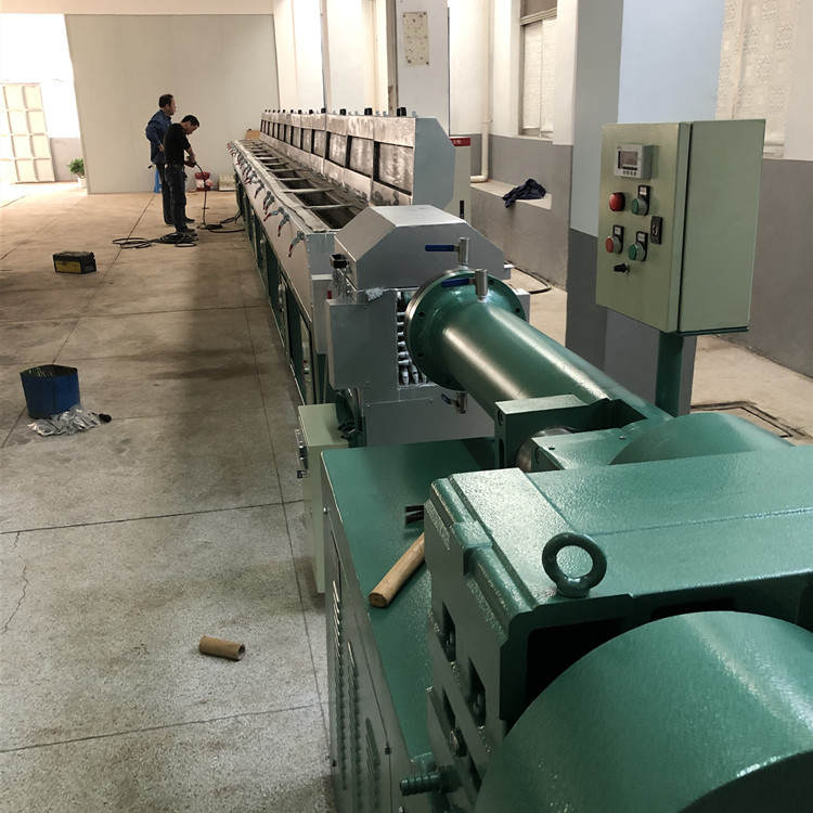 硅膠擠出機(jī)IMG_4245_副本_副本.jpg